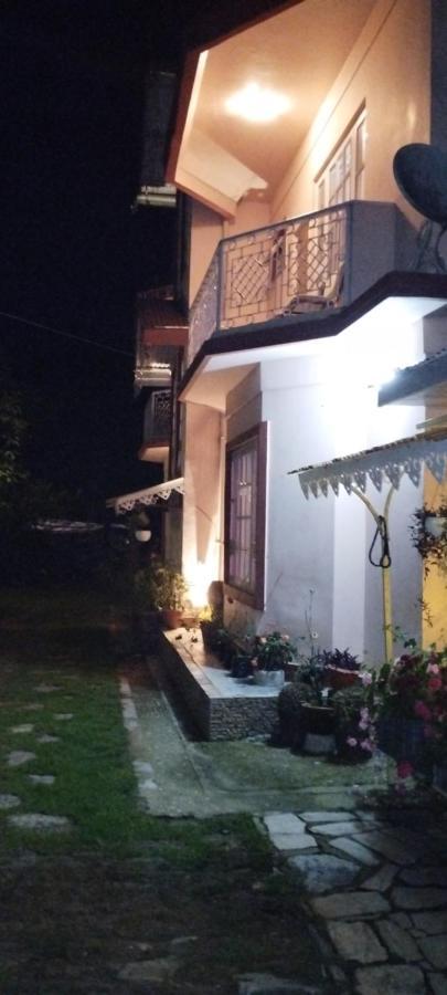 Ifseen Villa Pelling Esterno foto