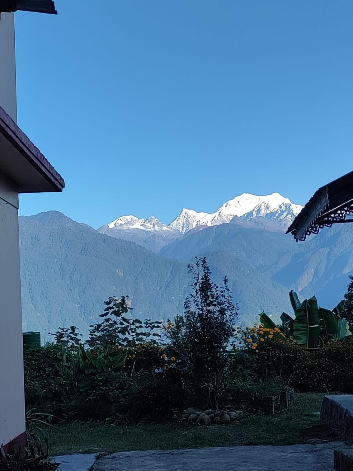 Ifseen Villa Pelling Esterno foto